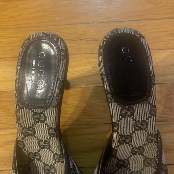 Gucci sandals size 8 - Picture 4 of 11